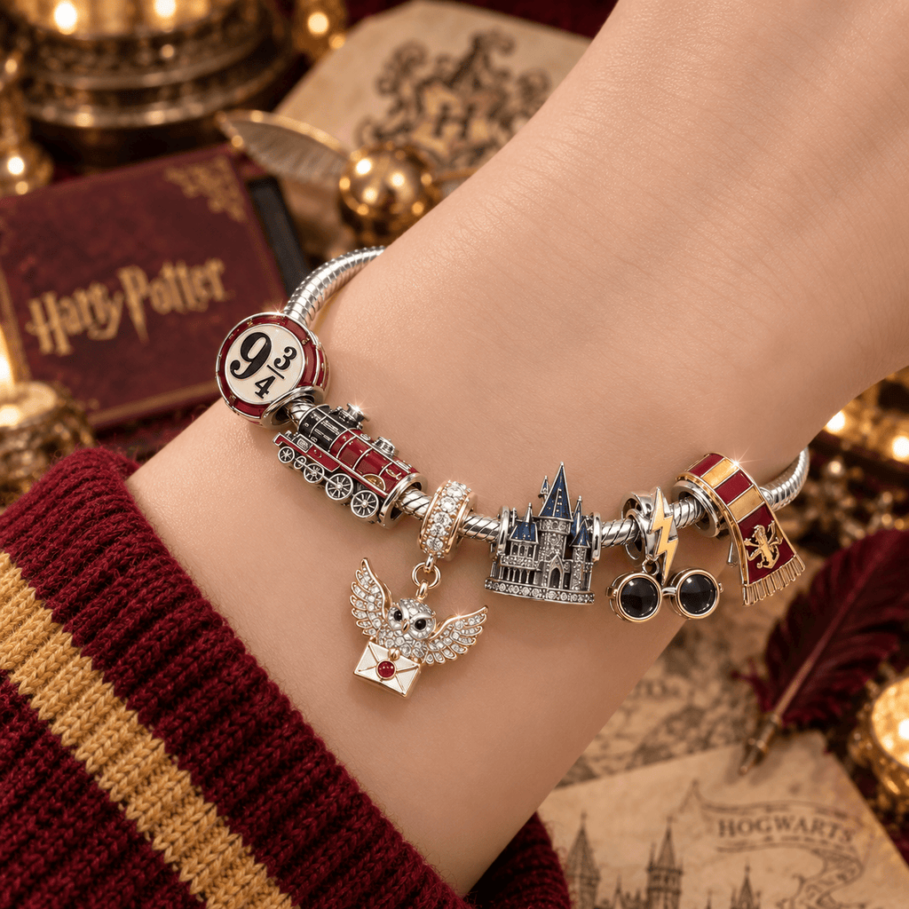 HRP Silver Charm Bracelet Set VTH